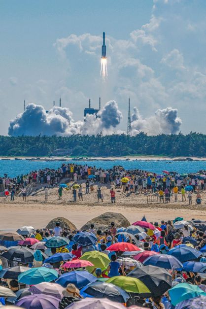 SPACECRAFT LAUNCH 222
